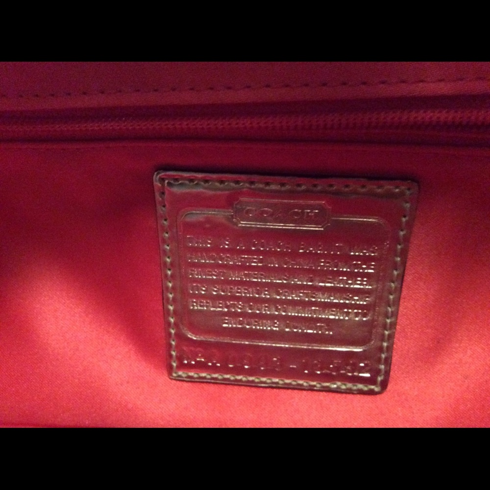 Purse - Picture 3 of 4